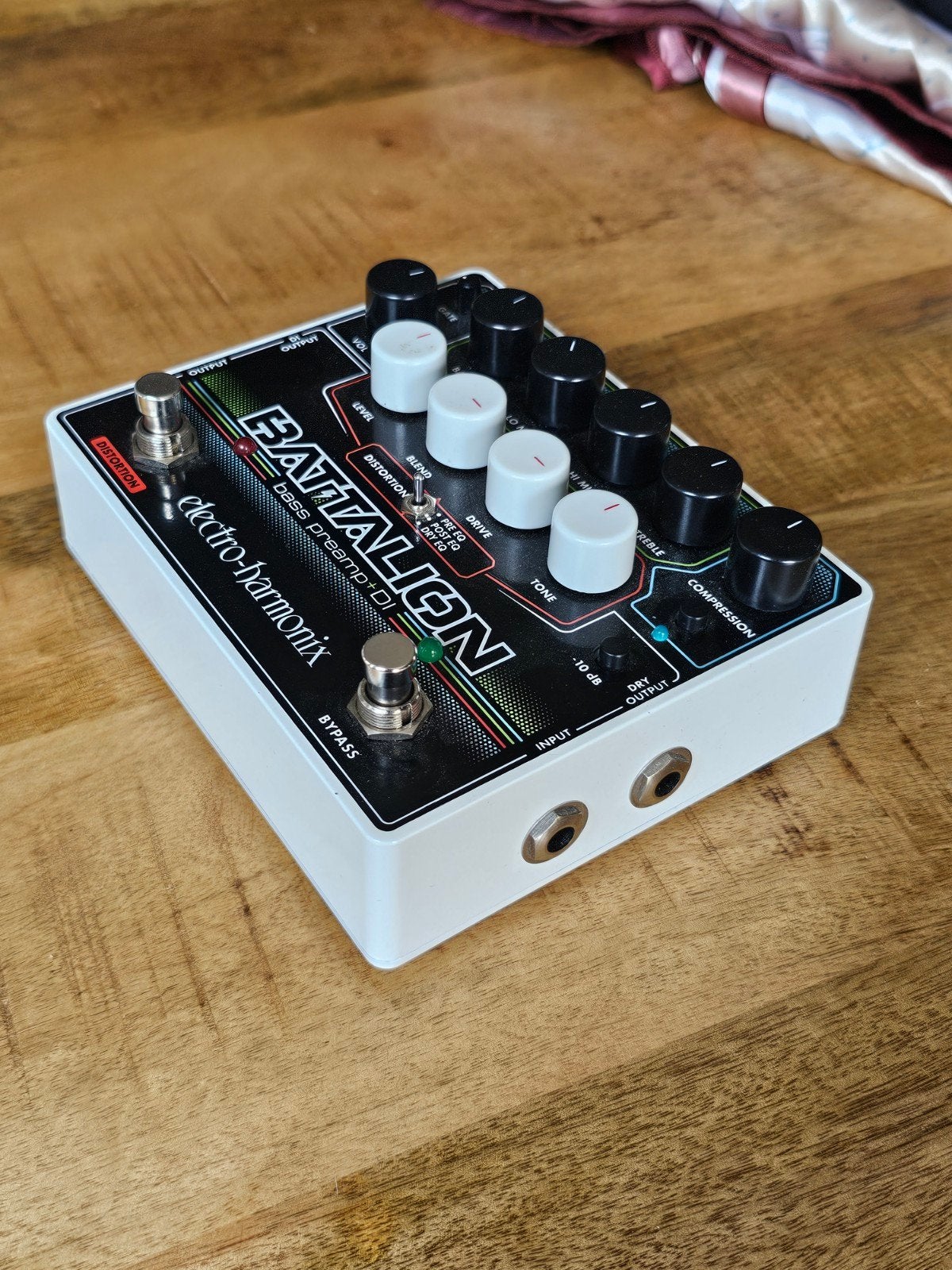 EHX Electro Harmonix Battalion Bass Preamp + DI pedal, Muziek en Instrumenten, Effecten, Ophalen of Verzenden, Gebruikt