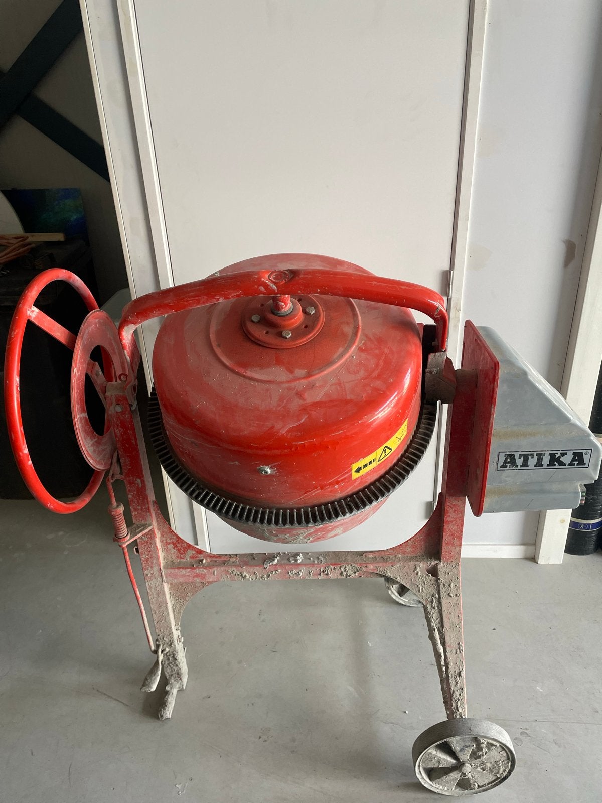 Atika Profi 145 S Betonmolen, Ophalen, Gebruikt