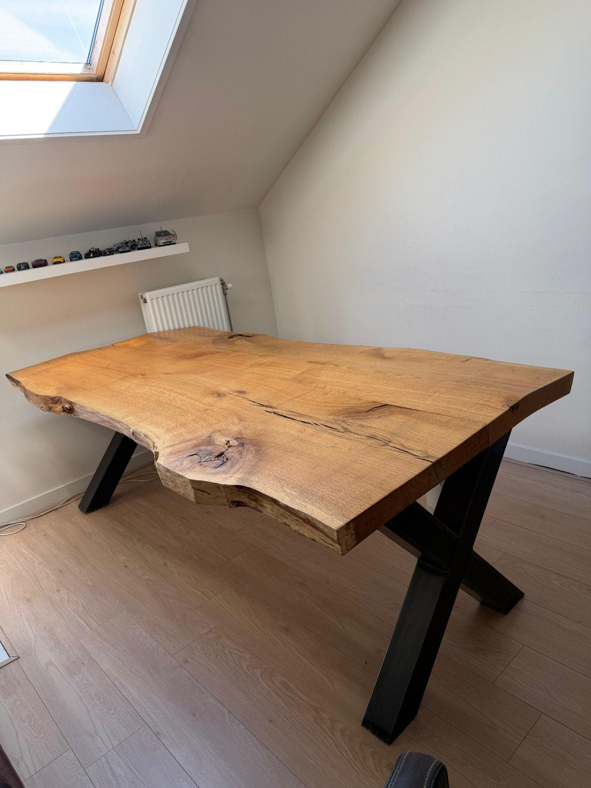 Massieve eikenhouten tafel met botenlak - kras- en kringvast, Huis en Inrichting, Gebruikt, 100 tot 150 cm, Eikenhout, 200 cm of meer