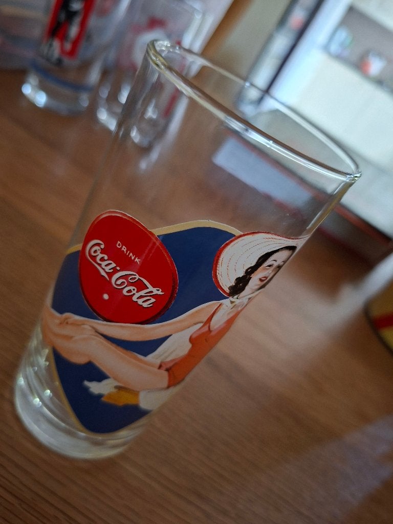 vintage glas coca cola pin up, Ophalen of Verzenden, Gebruiksvoorwerp