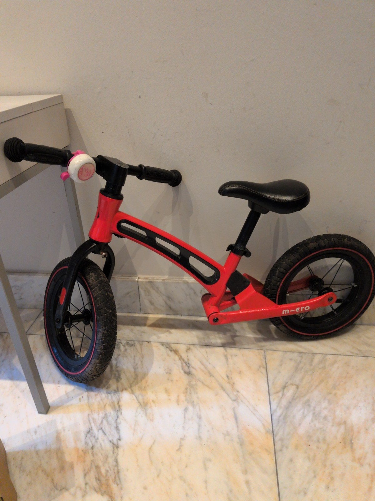 Micro loopfiets rood, Ophalen, Zo goed als nieuw, Minder dan 16 inch, Micro