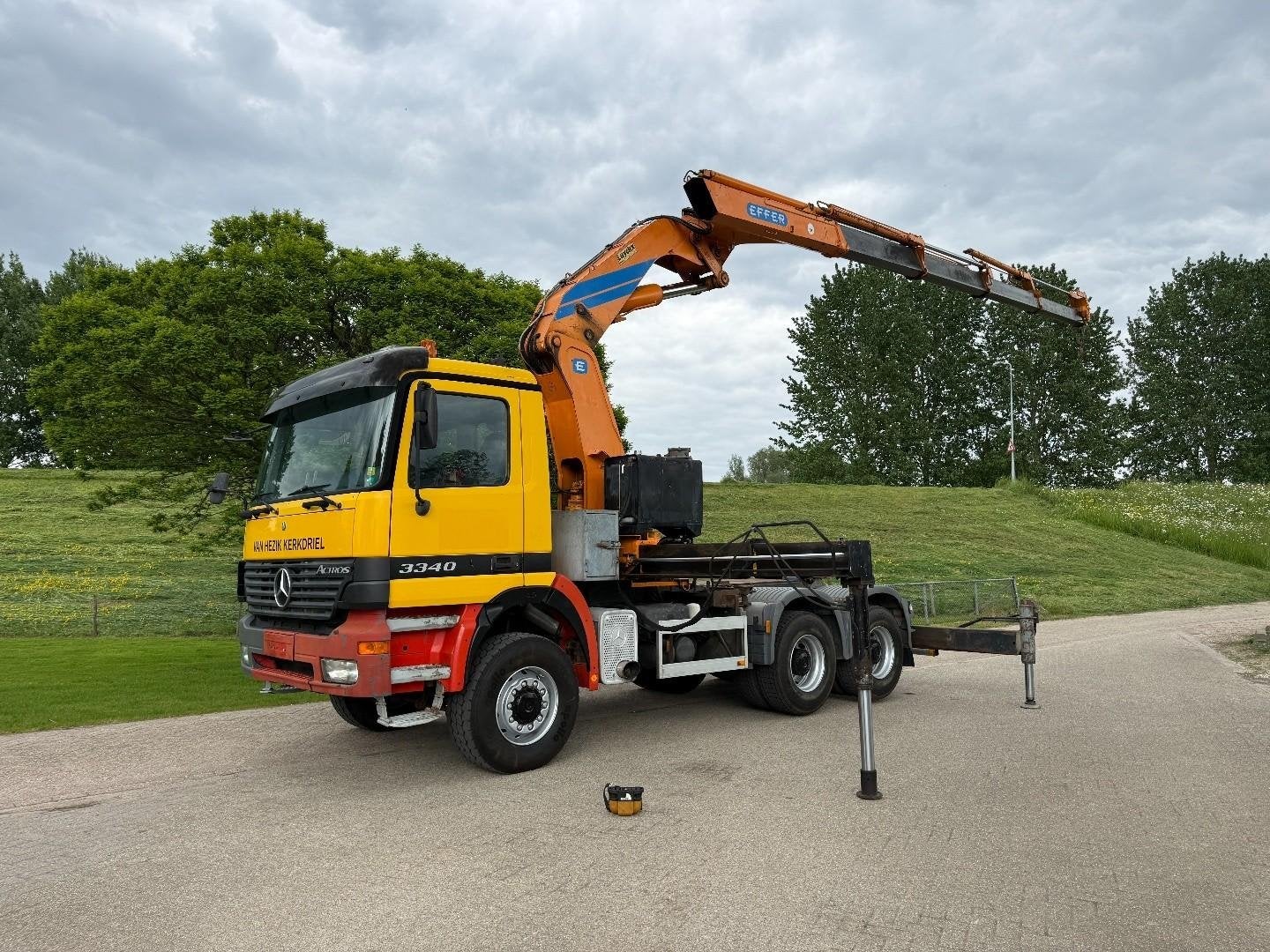 Mercedes-Benz ACTROS 6x6 Bladgeveerd handgeschakeld Effer 46, Overige kleuren, Mercedes-Benz, Bedrijf, Diesel