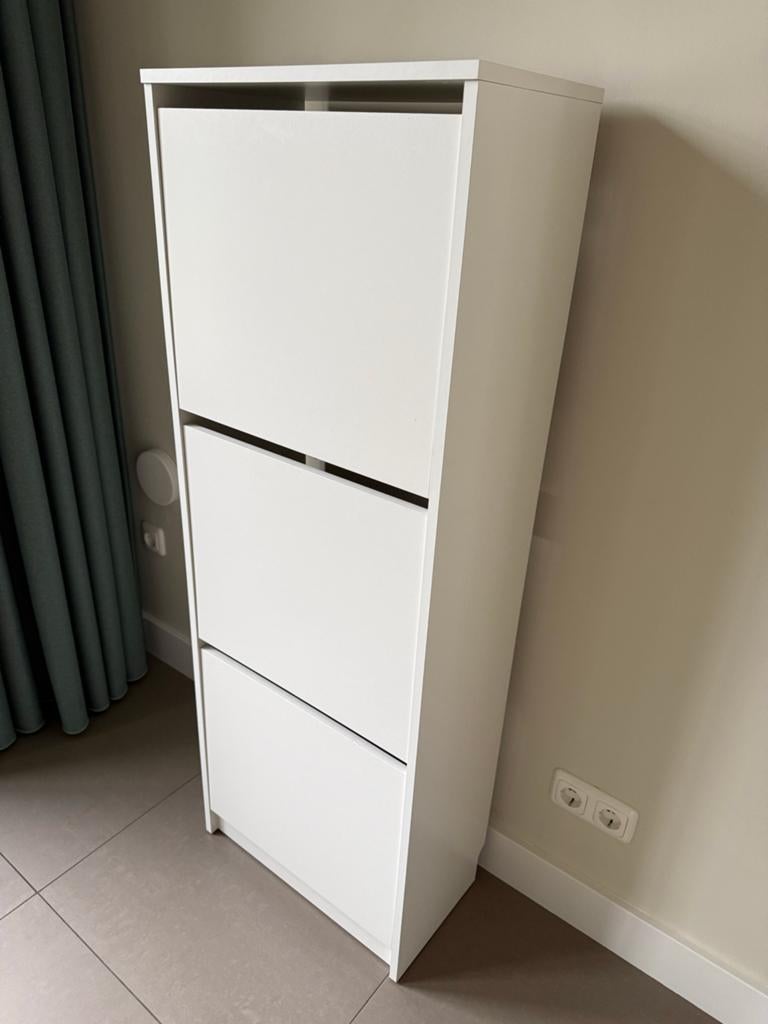 IKEA - Bessa - Witte schoenenkast met 3 vakken, Huis en Inrichting, Kasten | Schoenenkasten, Ophalen of Verzenden, Zo goed als nieuw
