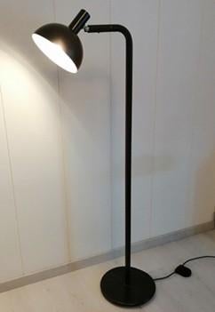 Aparte vintage bruine vloerlamp van Hala Zeist jaren 60/70, Huis en Inrichting, Lampen | Vloerlampen, Vintage, Ophalen of Verzenden