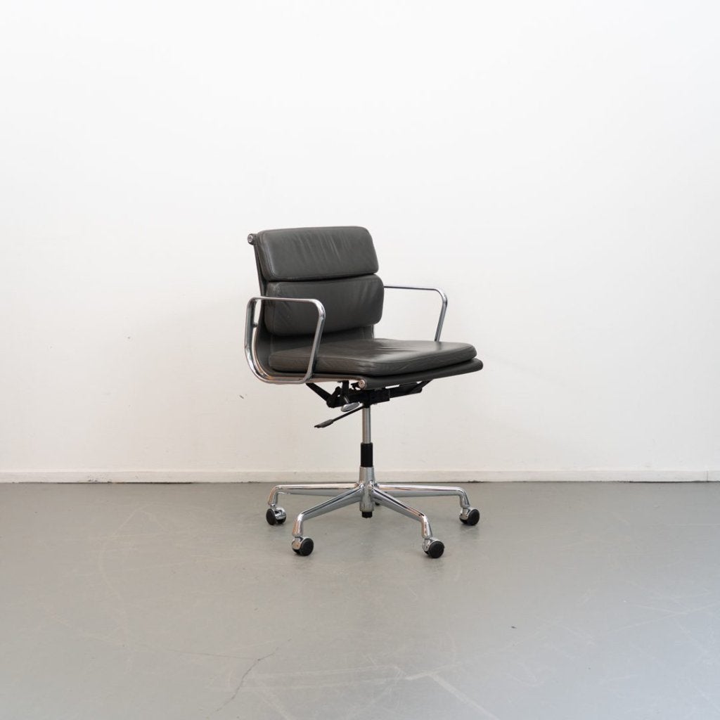 Vitra Eames EA 217 Fauteuil Grijs Leer - Chroom, Niet ingevuld, Zo goed als nieuw, Niet ingevuld, Niet ingevuld