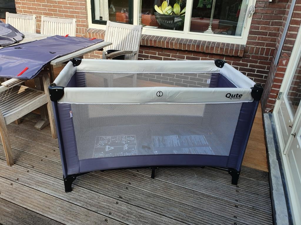 Qute campingbedje met matras, Ophalen, Reisbedje