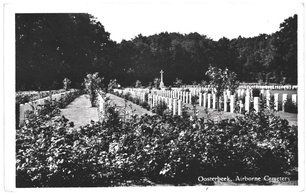 967794	Oosterbeek	1954 Airborne Cemetery	Niet gelopen