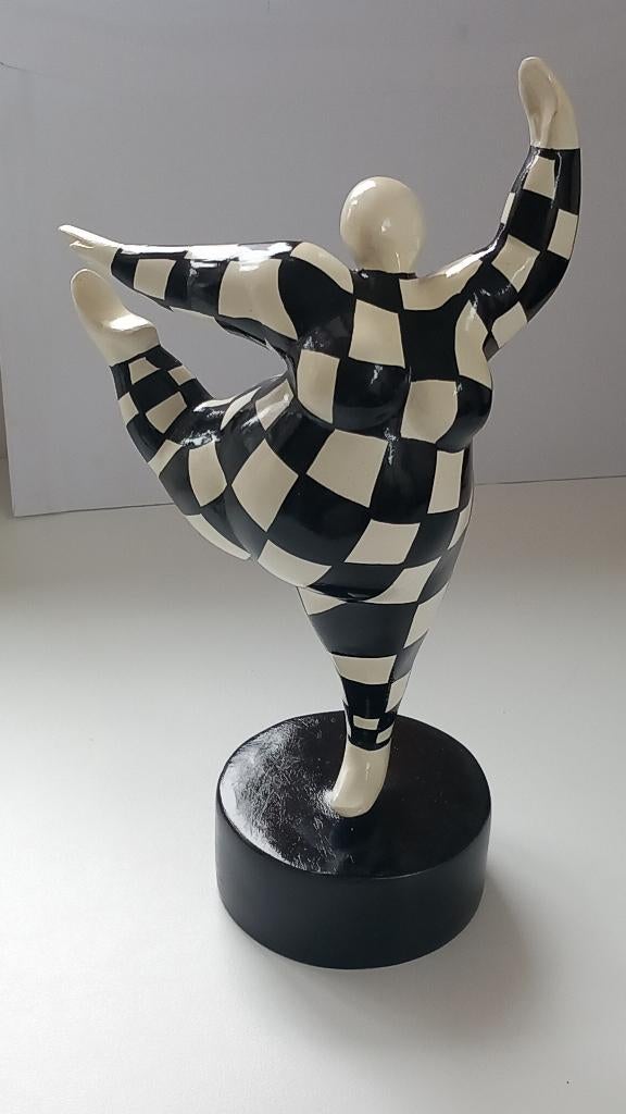 Dancing ballerina, Black & white, Antiek en Kunst, Antiek | Keramiek en Aardewerk, Ophalen