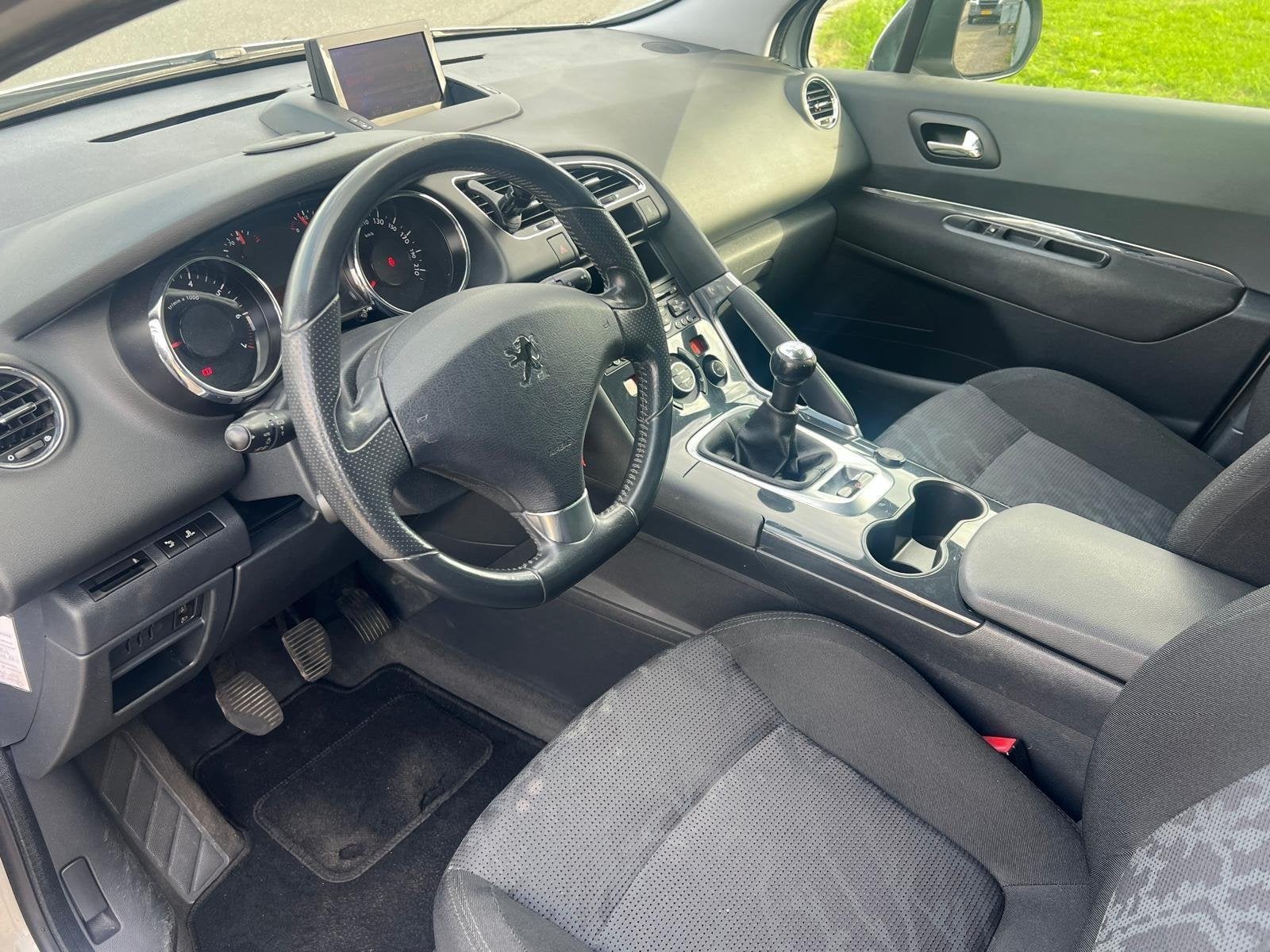 Peugeot 3008 1.6 VTi SR Clima Cruise Navi PDC Trekhaak, Voorwielaandrijving, Stof, Gebruikt, 4 cilinders