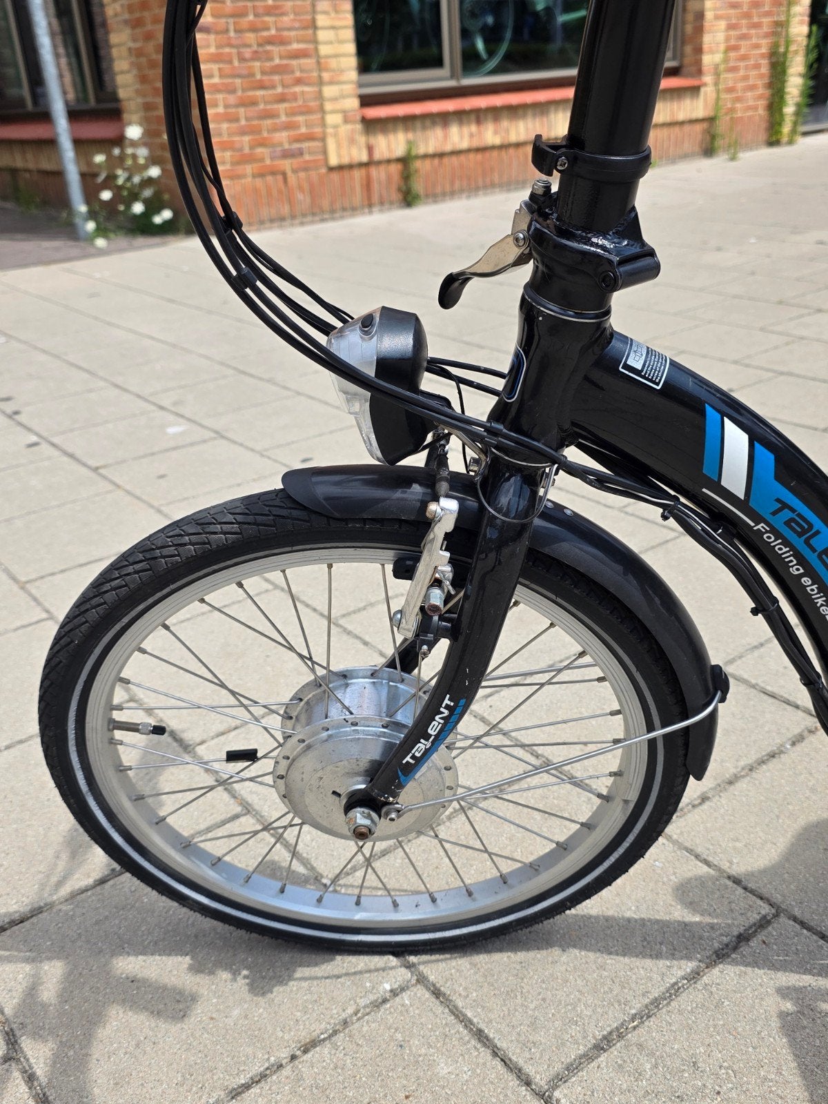 2dehands vouwfiets met acculader en goede accu, Fietsen en Brommers, Fietsen | Vouwfietsen, Overige merken, 20 inch of meer, Gebruikt