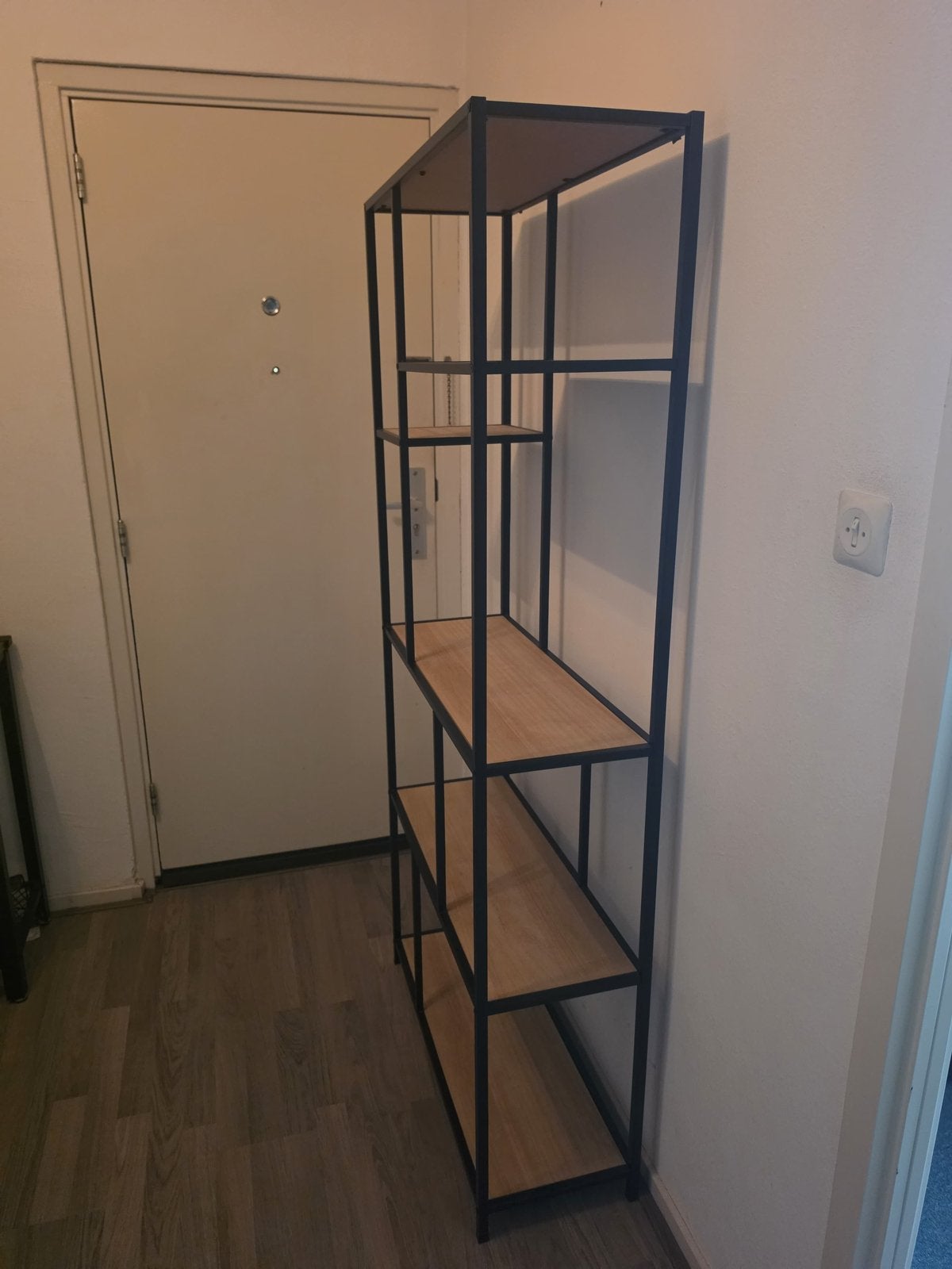 Wandkast, Ophalen, Zo goed als nieuw