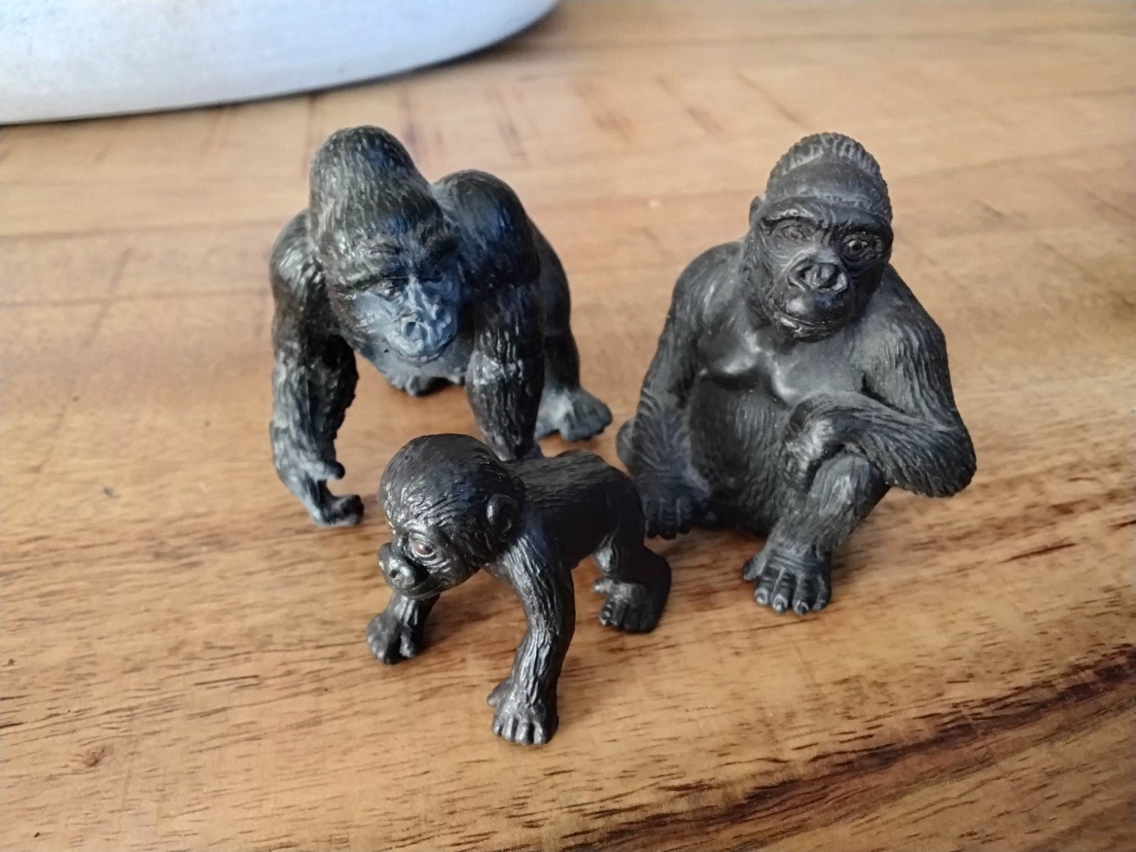Schleich  gorilla familie, oude collectie., Ophalen of Verzenden, Zo goed als nieuw, Paard, Beeldje of Figuurtje