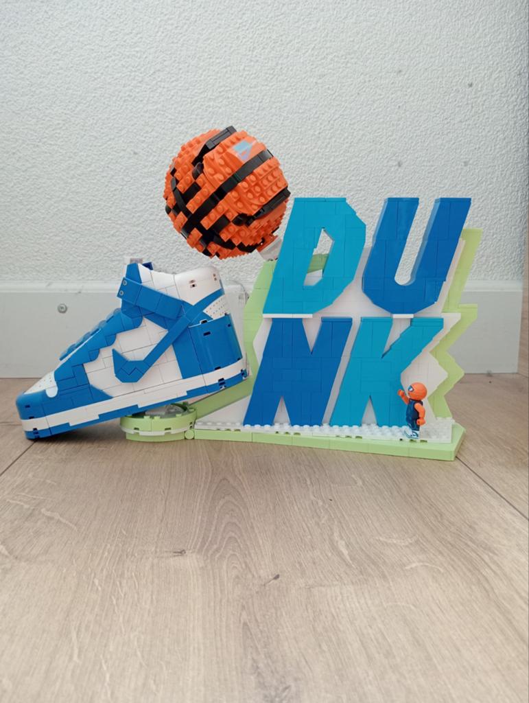 Lego Dunk Sneaker Display, Ophalen of Verzenden, Zo goed als nieuw, Overige merken
