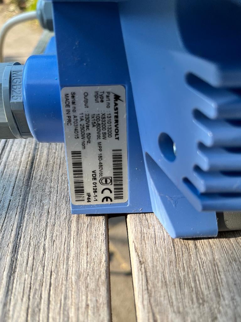 Omvormer zonnepanelen, Doe-het-zelf en Verbouw, Ophalen, Gebruikt
