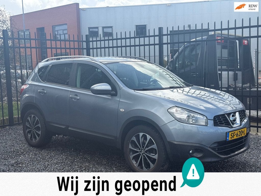 Nissan Qashqai 1.5 dCi Connect Edition 6BAK!PANO!PDC!ZEER MO, Auto's, Nissan, Voorwielaandrijving, Stof, Gebruikt, 4 cilinders