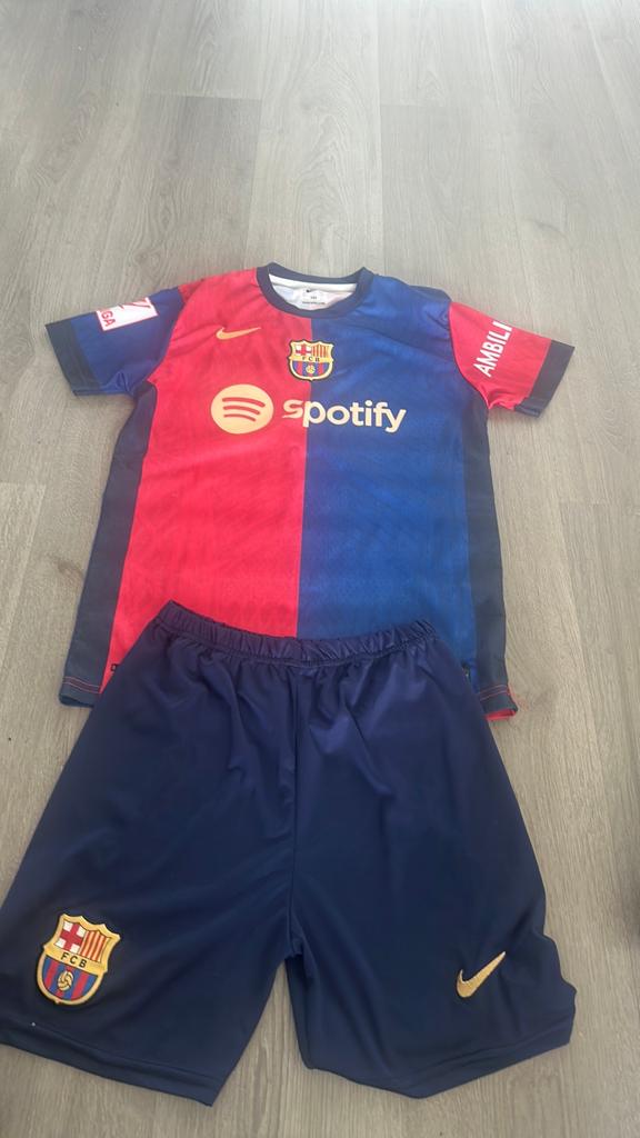 Barcelona setje, Ophalen of Verzenden, Zo goed als nieuw, Shirt