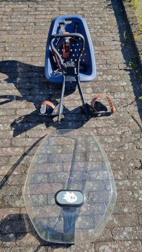 Yepp Mini fietsstoeltje met windscherm en adapters, Ophalen, Yepp, Voorzitje, Gebruikt
