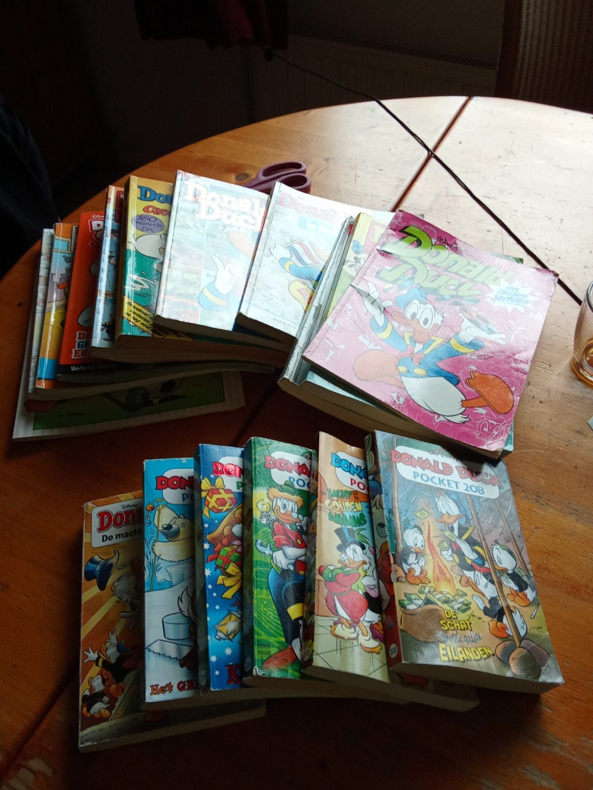 Donald Duck Pocket en stripboeken collectie, Meerdere stripboeken, Ophalen of Verzenden, Gelezen