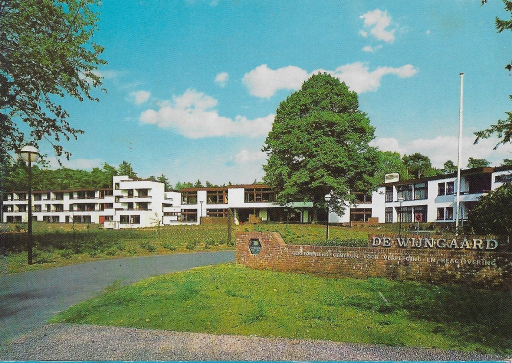 Huis ter heide de wijngaard gelopen ansichtkaart ( 176 ), Verzamelen, Ansichtkaarten | Nederland, Ophalen of Verzenden, 1980 tot heden