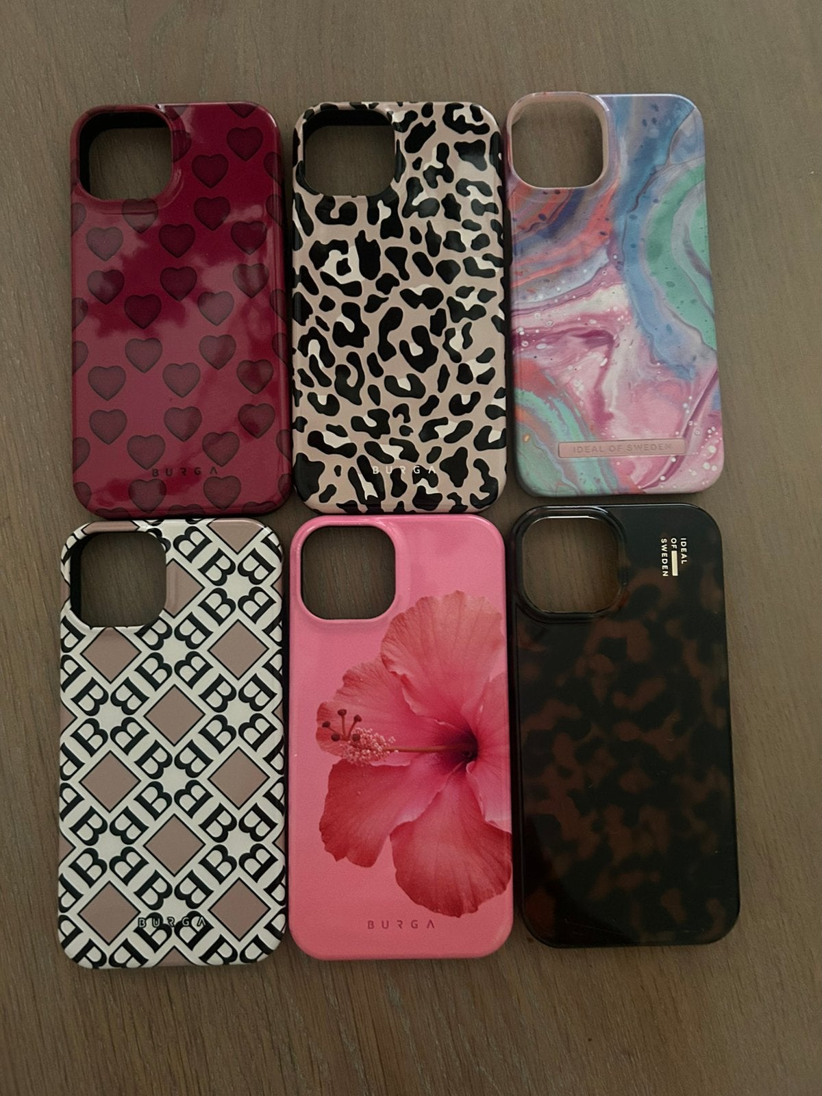 I phone 14 hoesjes Burga, Ideal of Sweden 6 stuks, Ophalen of Verzenden, Zo goed als nieuw