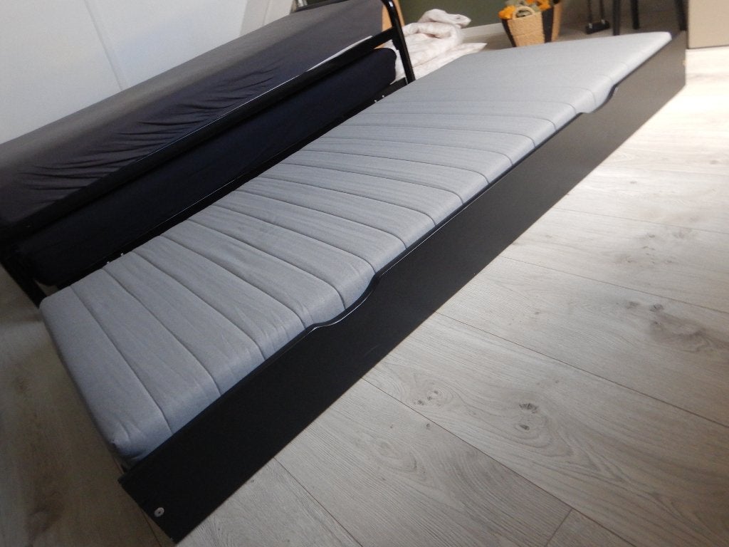 Ikea onderschuifbed  met lattenbodem en matras 90 x 200 cm, Ophalen, Gebruikt, 90 cm, Eenpersoons