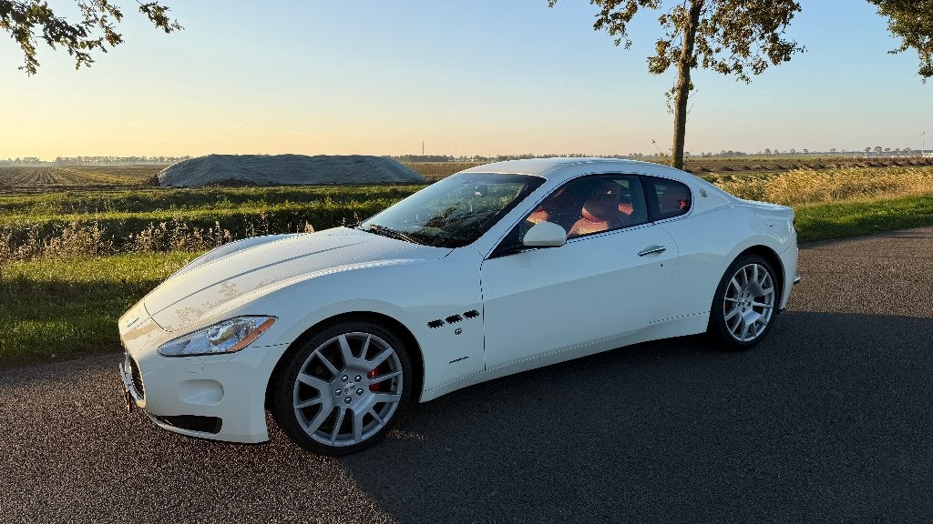 Maserati Grantourismo 2008 met 48.700 km, Auto's, Automaat, 8 cilinders, 405 pk, 4 stoelen