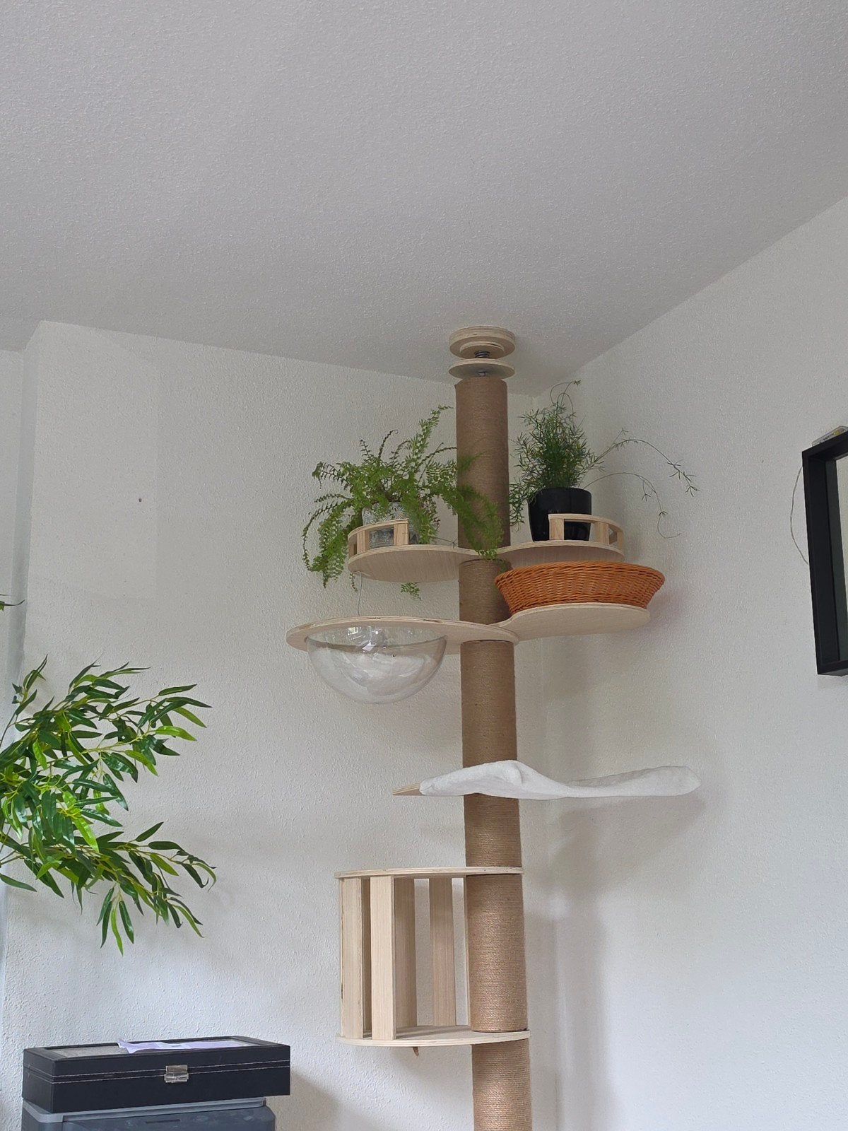 Krabpaal voor katten - Kattenboom - krabpaal plafond-Kattenh, Ophalen of Verzenden, Zo goed als nieuw, Krabpaal