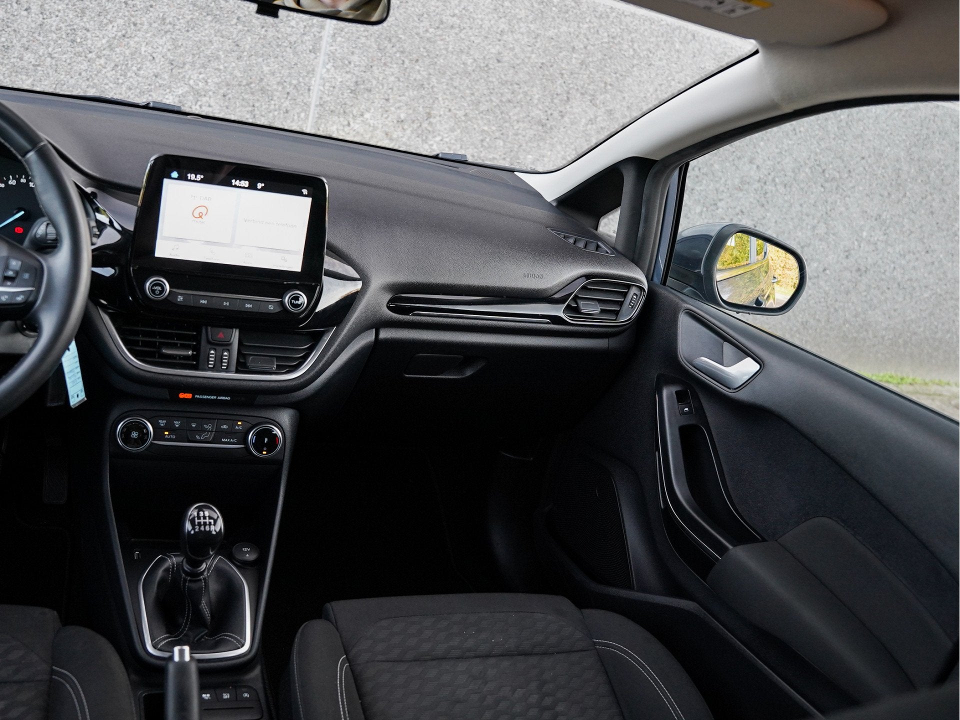 Foto 23 van Ford Fiesta 100pk EcoBoost Titanium |Climate Control |Apple