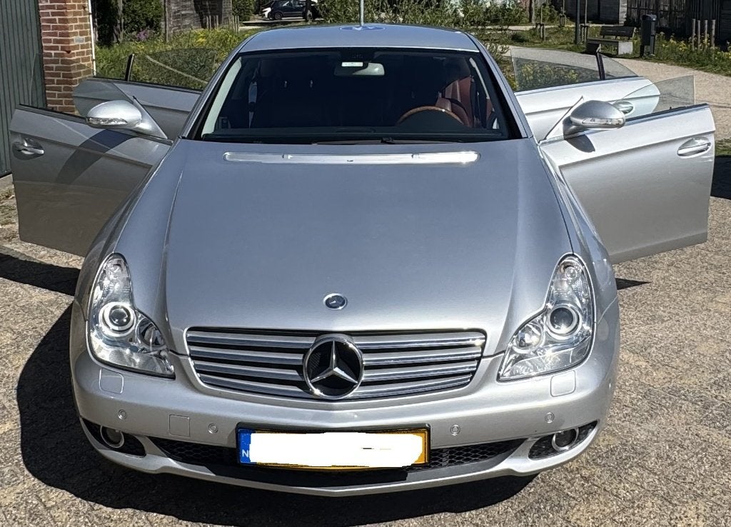 Mercedes-Benz CLS 3.5 Cls350 AUT 2005 Grijs, Automaat, Achterwielaandrijving, 4 stoelen, 272 pk