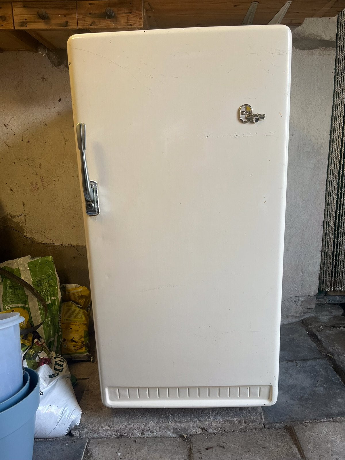 Vintage retro koelkast - Opel Frigidaire, Gebruikt, 75 tot 100 liter, 45 tot 60 cm, Met vriesvak