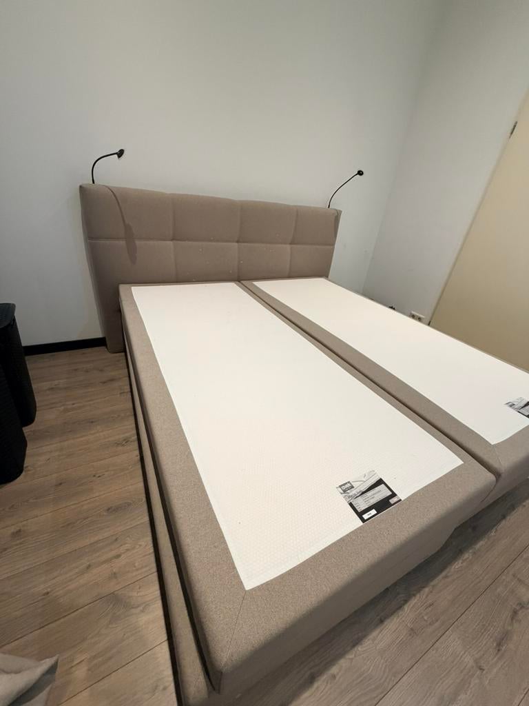 Boxspring 180x200, Ophalen, Beige, Tweepersoons, Zo goed als nieuw