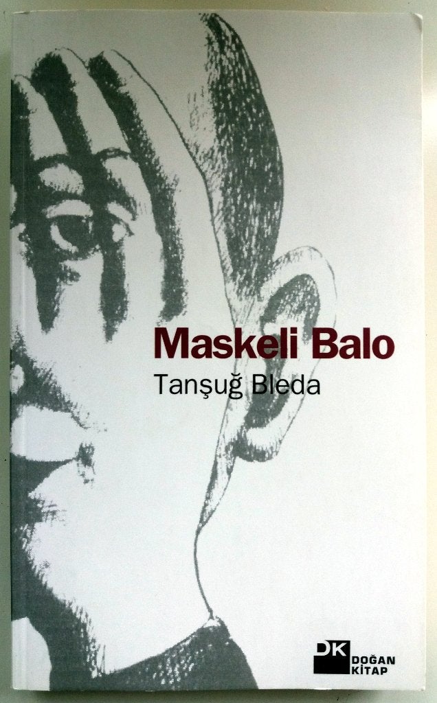 Tansuğ Bleda - Maskeli Balo (TURKS), Ophalen of Verzenden, Gelezen, Turks, Fictie