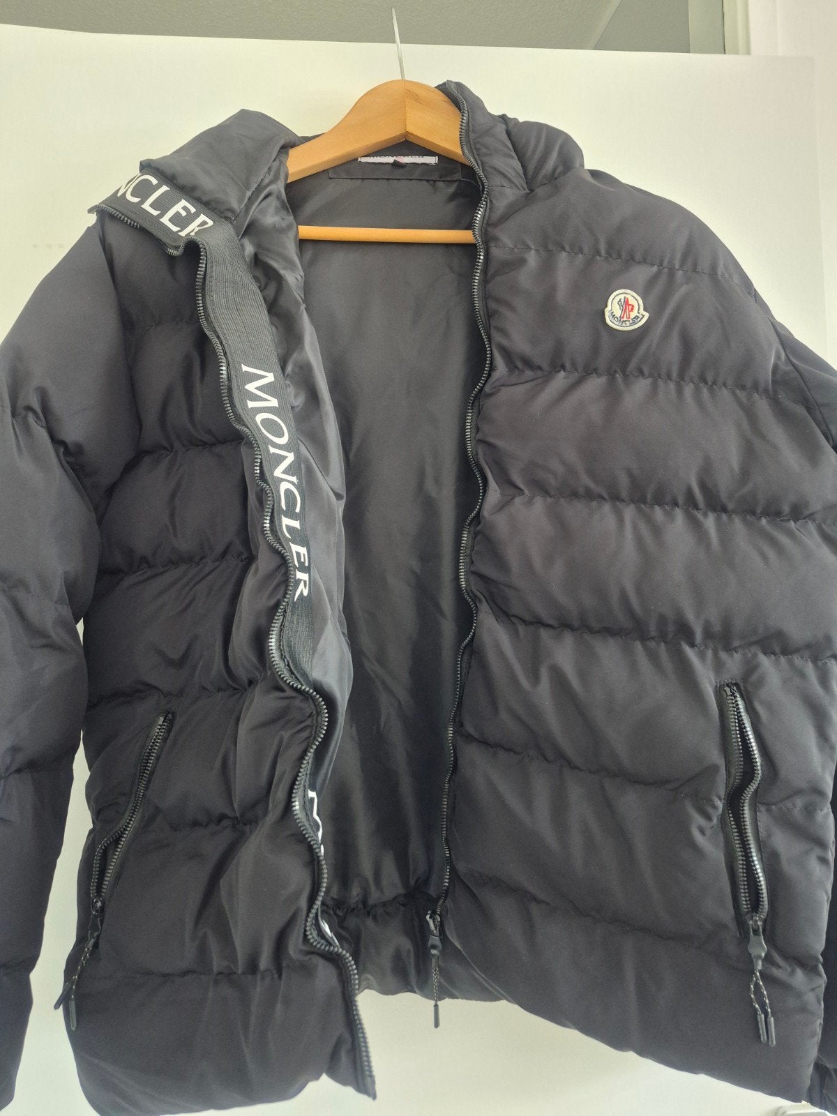 Moncler Puffer Jas Zwart - Maat L, Maat 52/54 (L), Moncler, Zwart, Ophalen of Verzenden