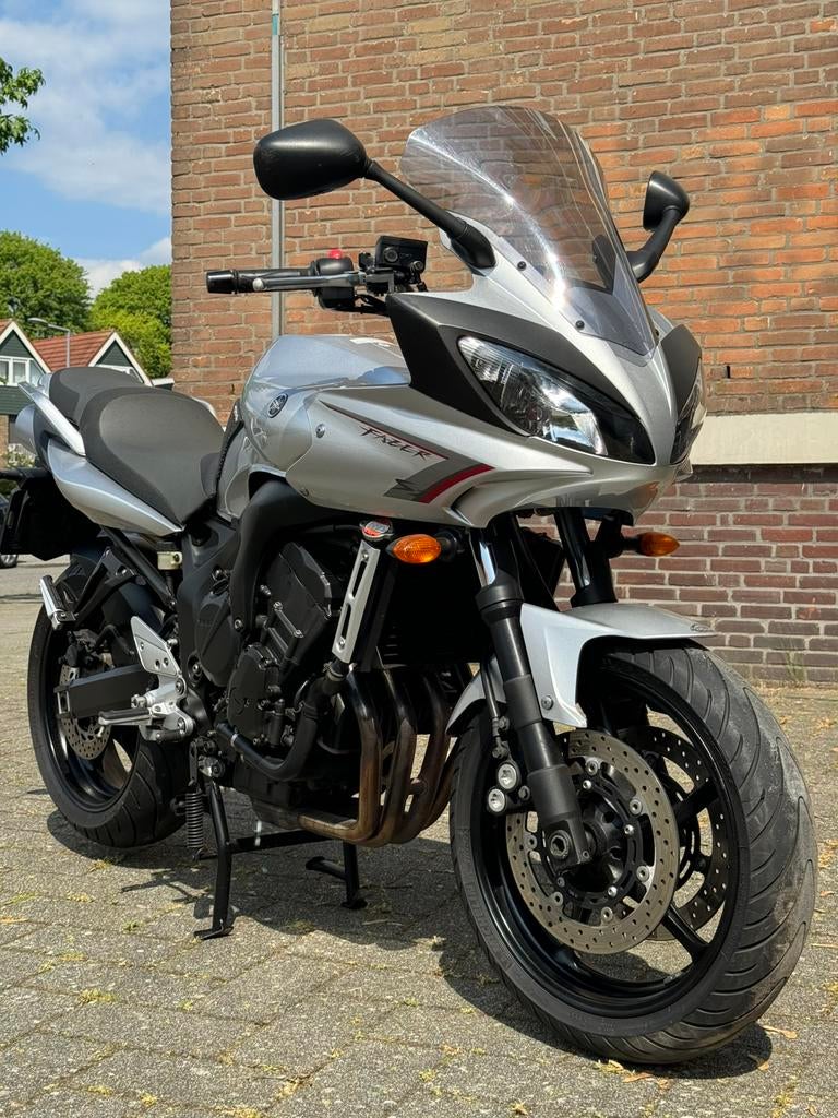 Yamaha Fazer 600 S2, LED Verlichting, Occasion, 4 cilinders, Motorrijbewijs A