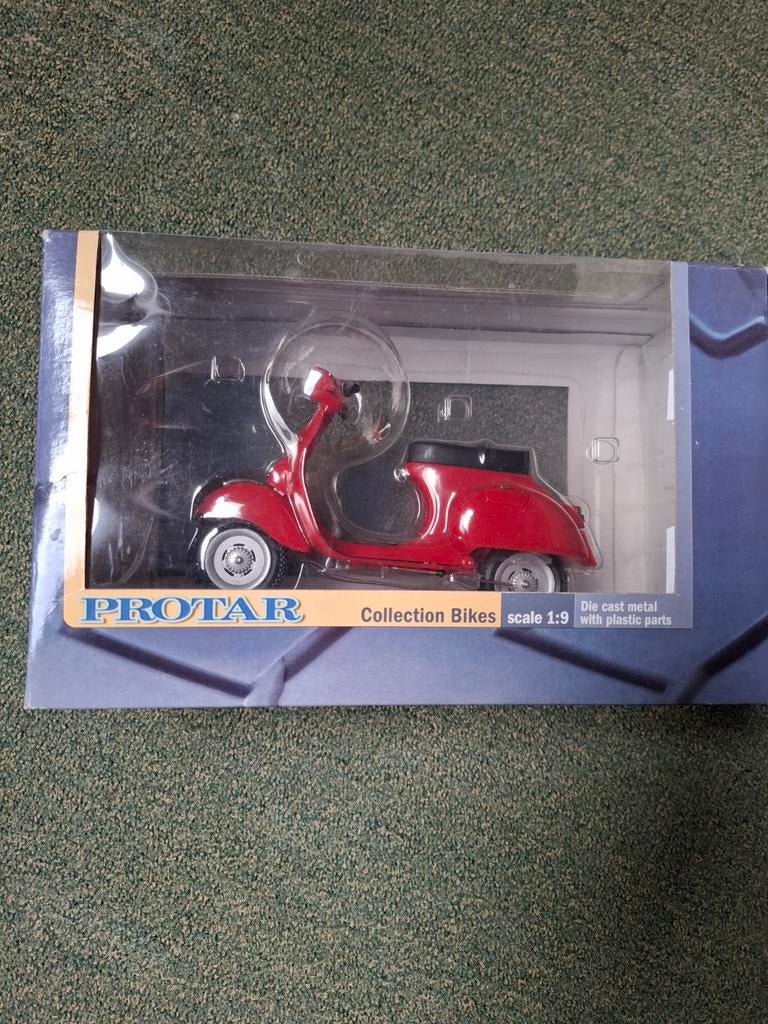 PROTAR Vespa Scooter Model - Schaal 1:9 - Nieuw in Doos, Hobby en Vrije tijd, Modelbouw | Auto's en Voertuigen, Nieuw, Overige typen