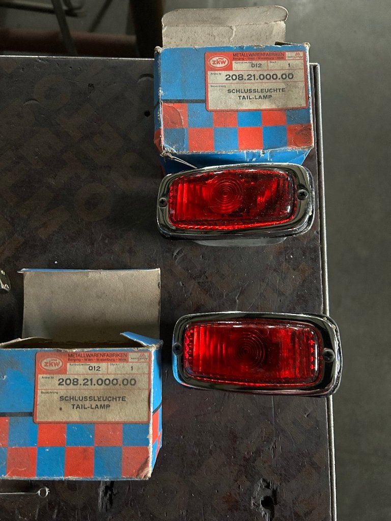 Vintage achterlicht (mistlamp), Ophalen, Nieuw, Universele onderdelen