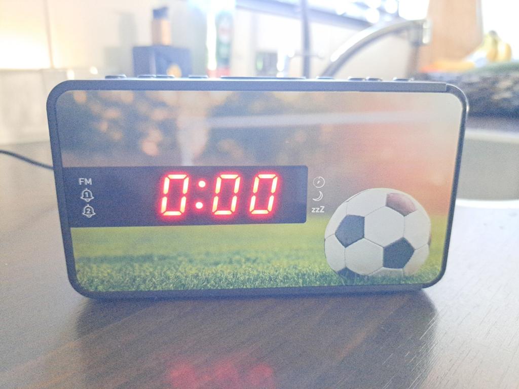 Bigben RR16 Radio Wekker met Voetbalthema, Verzenden
