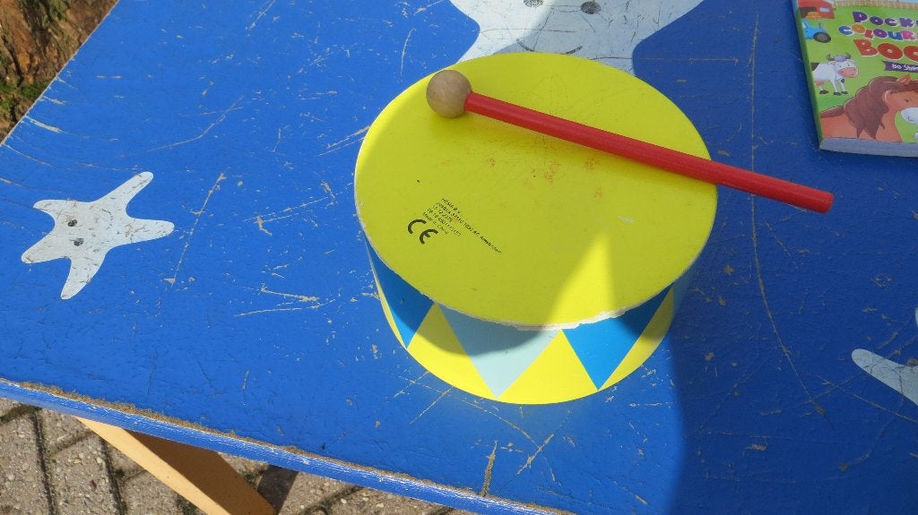 Houten trommel en maraca van HEMA, Kinderen en Baby's, Ophalen, Gebruikt, Overige typen