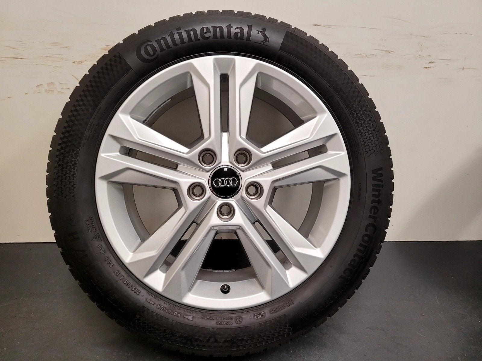 17 inch Audi Q2 velgen 215 55 17 winter 8mm seat skoda vw, Ophalen, Banden en Velgen, 17 inch, Winterbanden