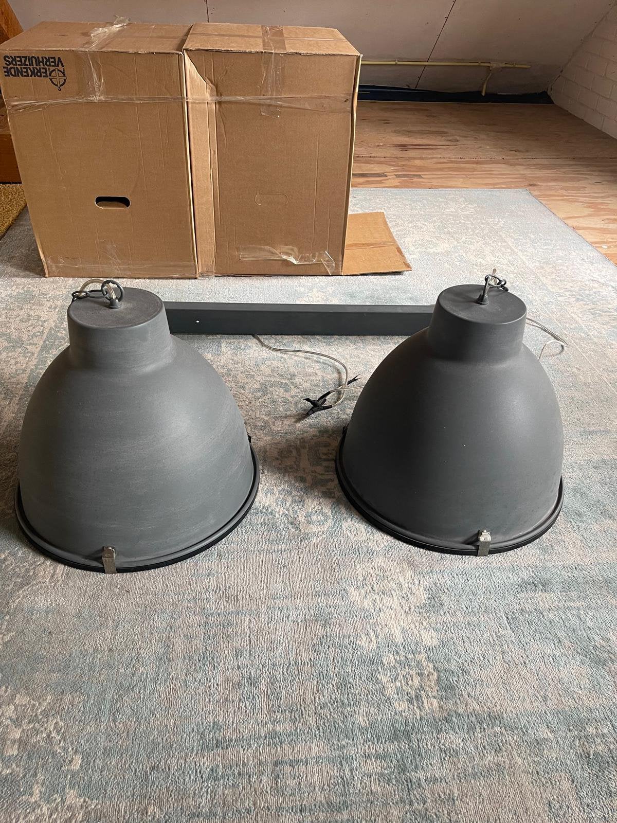 💡 Stijlvolle Betonlook Duo Hanglamp – Stoer & Industrieel!, Ophalen, Zo goed als nieuw