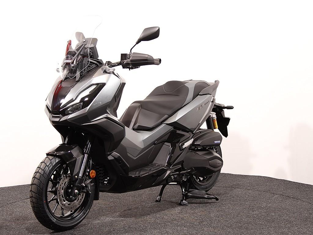 Honda ADV350 A, Motoren, Motoren | Honda, Bedrijf, Scooter