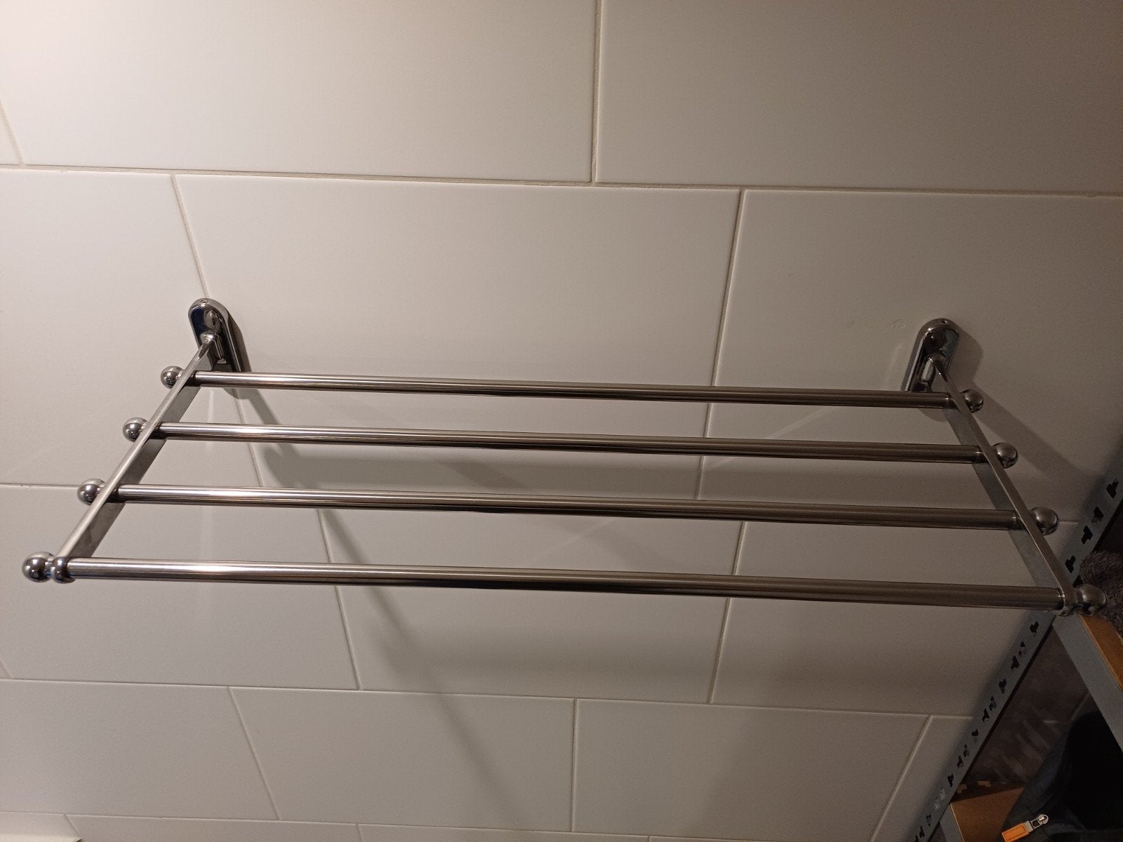 Ikea VOXNAN Handdoekenrek 103.285.87 chroom - Nieuwstaat, Huis en Inrichting, Badkamer | Badtextiel en Accessoires, Zo goed als nieuw