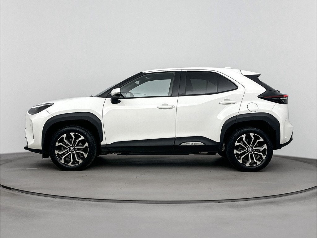 Toyota Yaris Cross 1.5 Hybrid Dynamic | Dodehoekdetectie | P, 12 maanden, Gebruikt, 116 pk, Wit