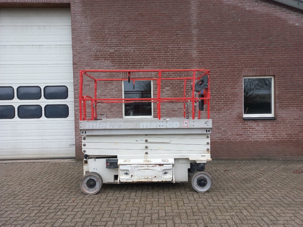 Schaarhoogwerker jlg 2646 hoogwerker, Doe-het-zelf en Verbouw, Ladders en Trappen, Ophalen, Gebruikt, Ladder, 4 meter of meer