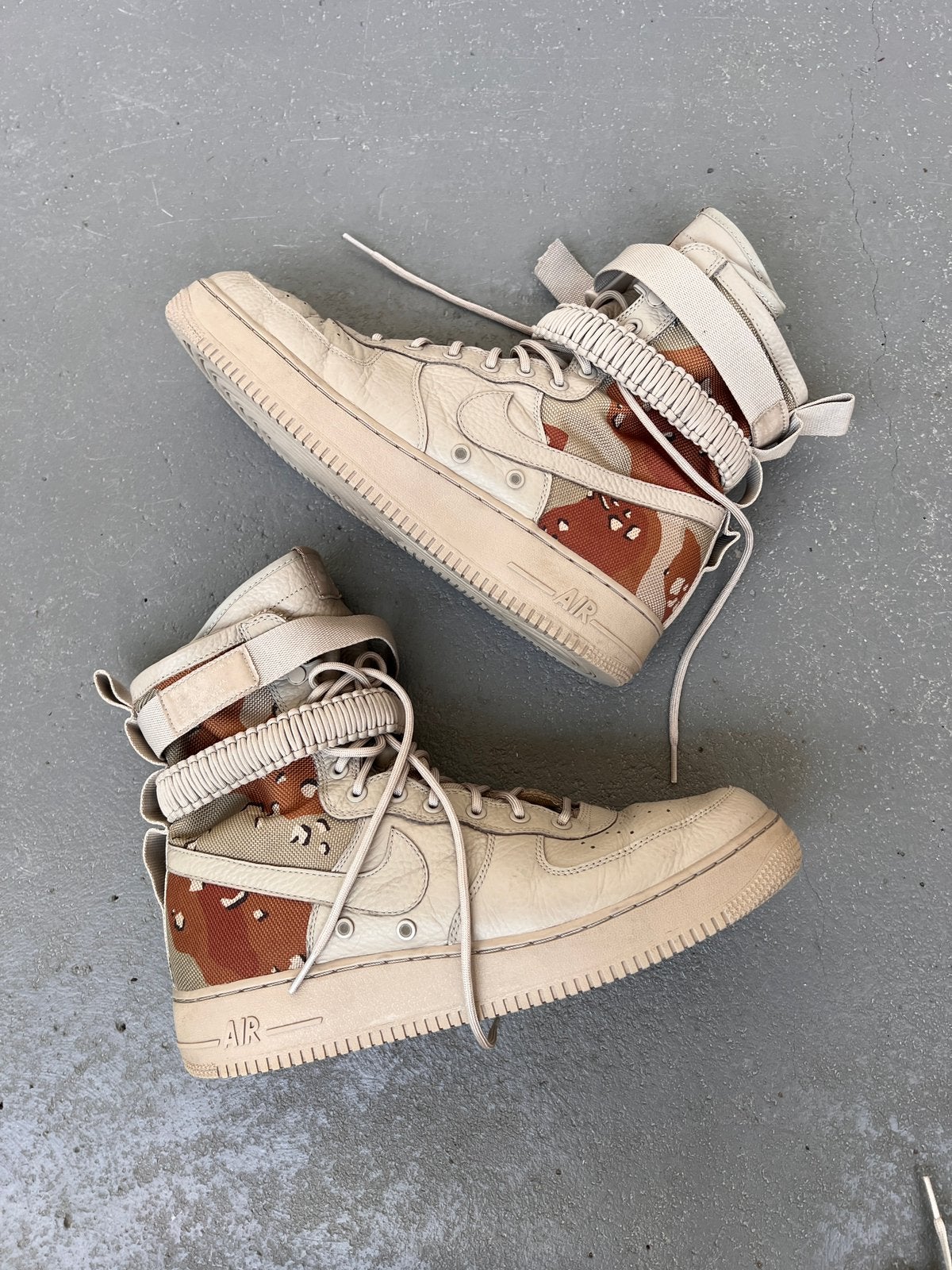 Nike SF Air Force 1 'Desert Camo' maat 47,5, Ophalen of Verzenden, Zo goed als nieuw, Overige kleuren