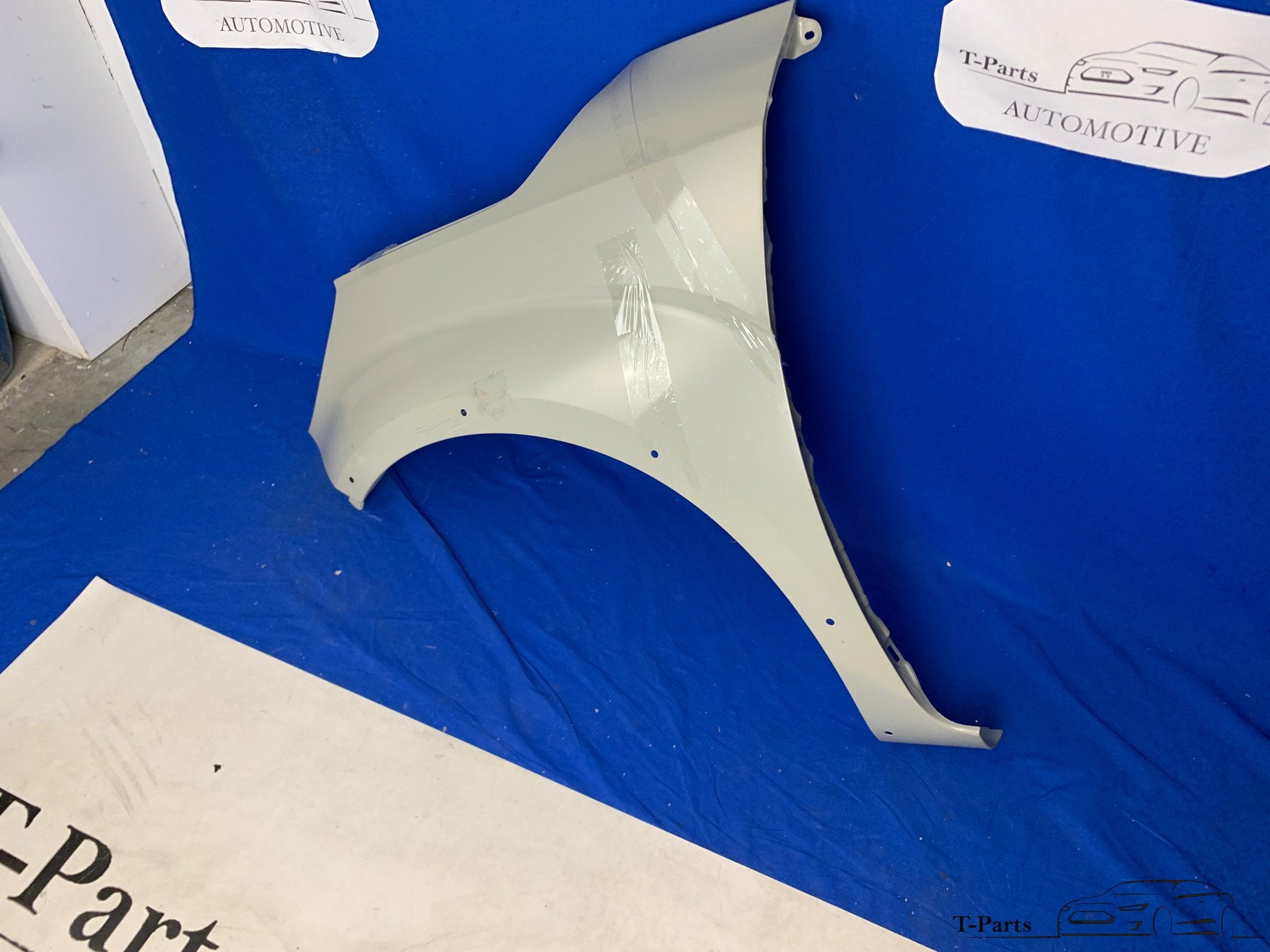 Suzuki ignis zijscherm links spatbord voorscherm scherm 5771, Info@suzuki.co.jp, Takatsuka-cho, Chuo-ku 300
432-8611  Hamamatsu