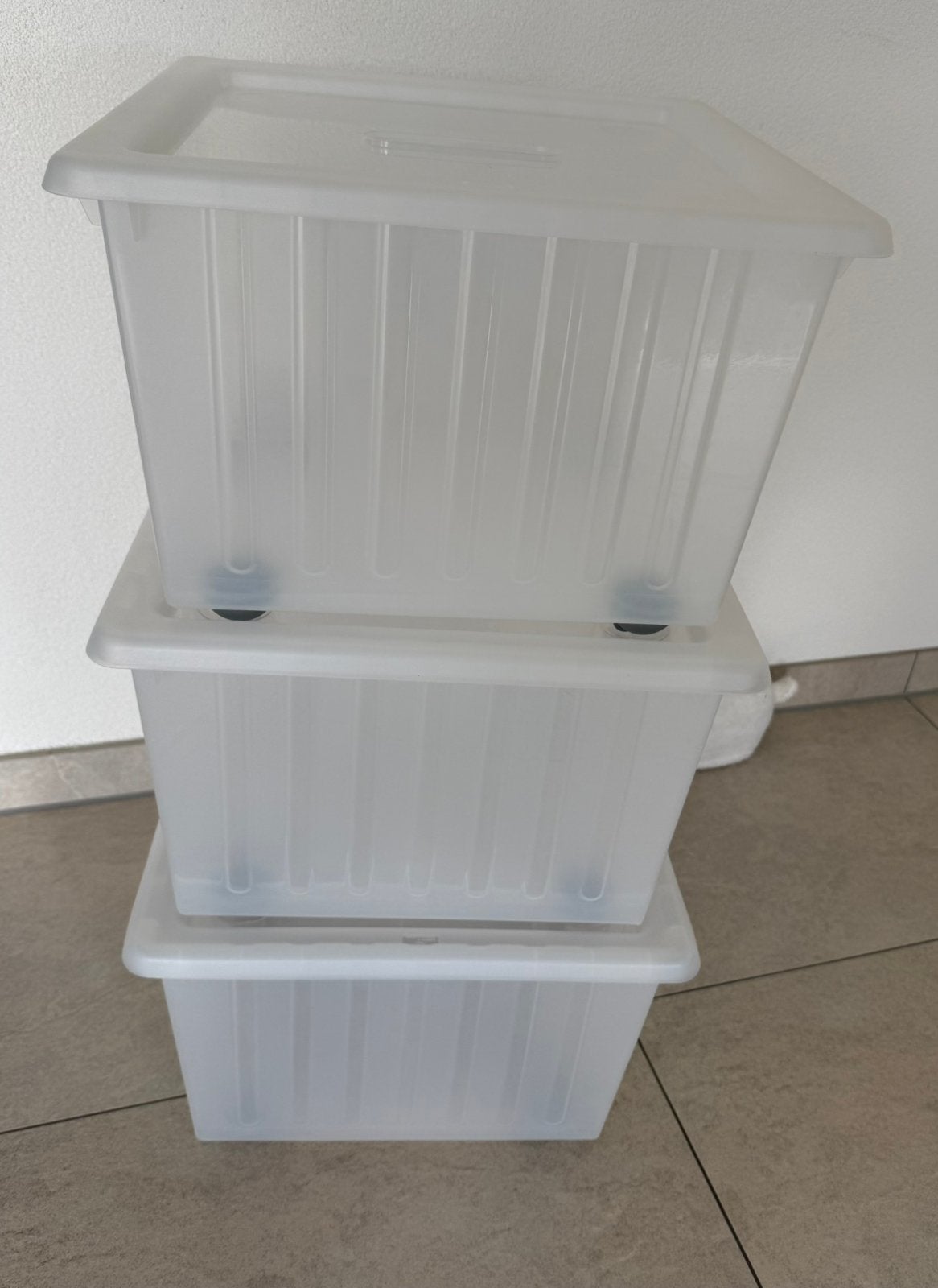 Opbergbak 3 stuks Ikea Vessla afm 39 x 39 x 28 cm, Huis en Inrichting, Ophalen of Verzenden, Zo goed als nieuw, Kunststof