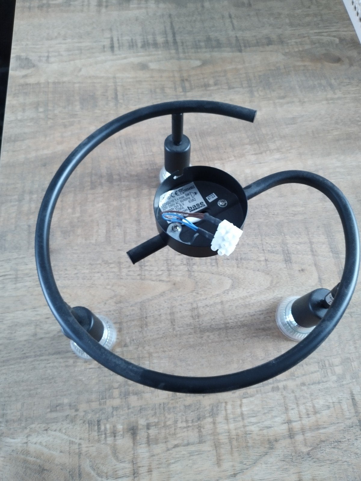 Zwarte plafondlamp met 3 buigbare armen, Ophalen