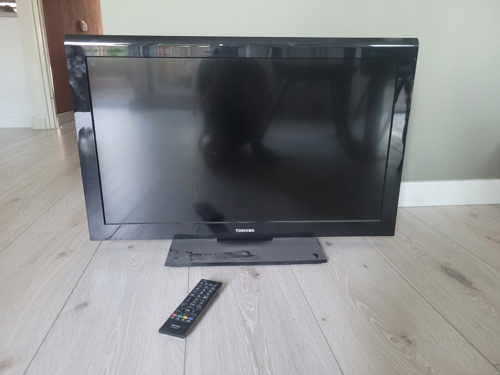 Toshiba LCD Kleuren TV 32AV933G - 32 inch, 50 Hz, Gebruikt, Toshiba, HD Ready (720p)