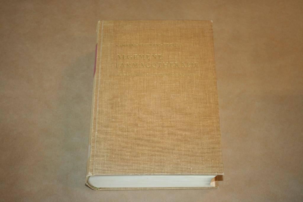 Algemene Farmacotherapie Geneesmiddel theorie praktijk 1961, Ophalen of Verzenden, Gelezen, Natuurwetenschap